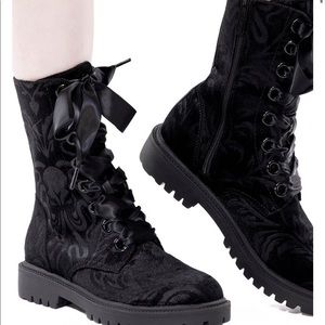 Cthulhu Velvet Boot